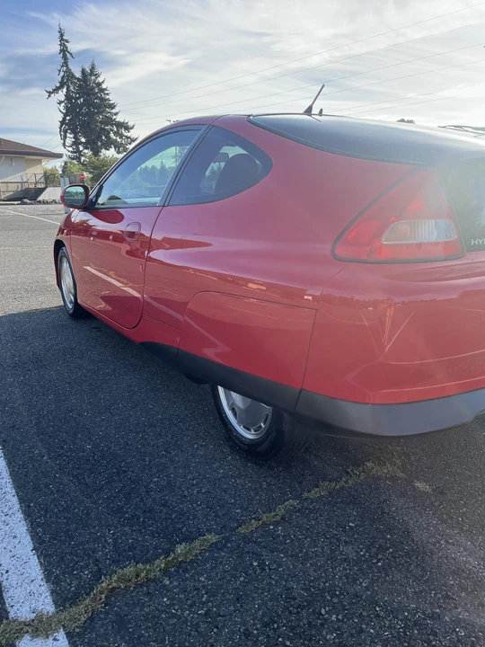 2000 Honda Insight 1st Gen - Image 2 of 31