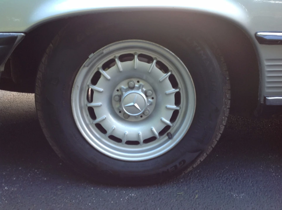 1985 Mercedes-Benz R107 SL-Class - Image 8 of 31