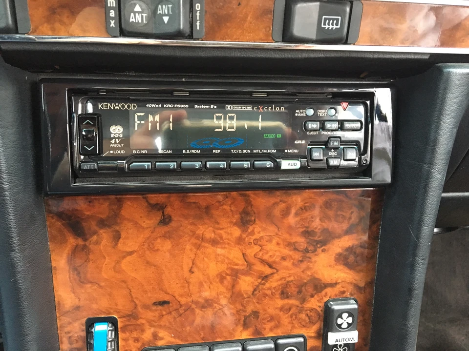 1985 Mercedes-Benz R107 SL-Class - Image 17 of 31