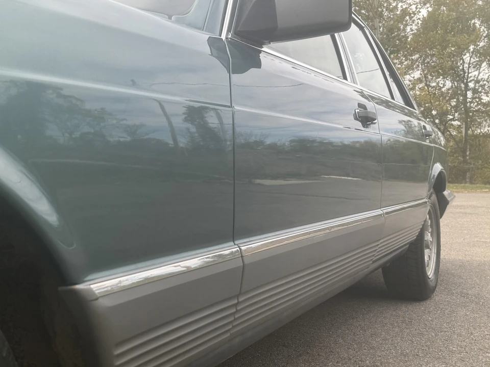 1985 Mercedes-Benz W126 S-Class Sedan - Image 28 of 31
