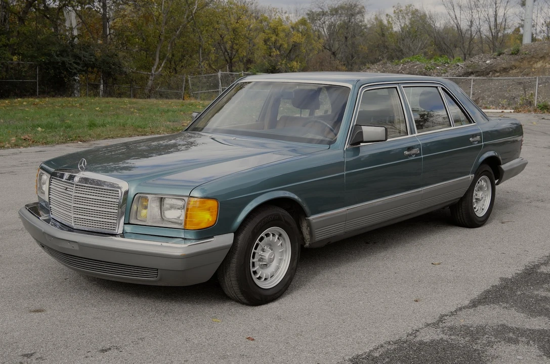 1985 Mercedes-Benz W126 S-Class Sedan - Image 6 of 31