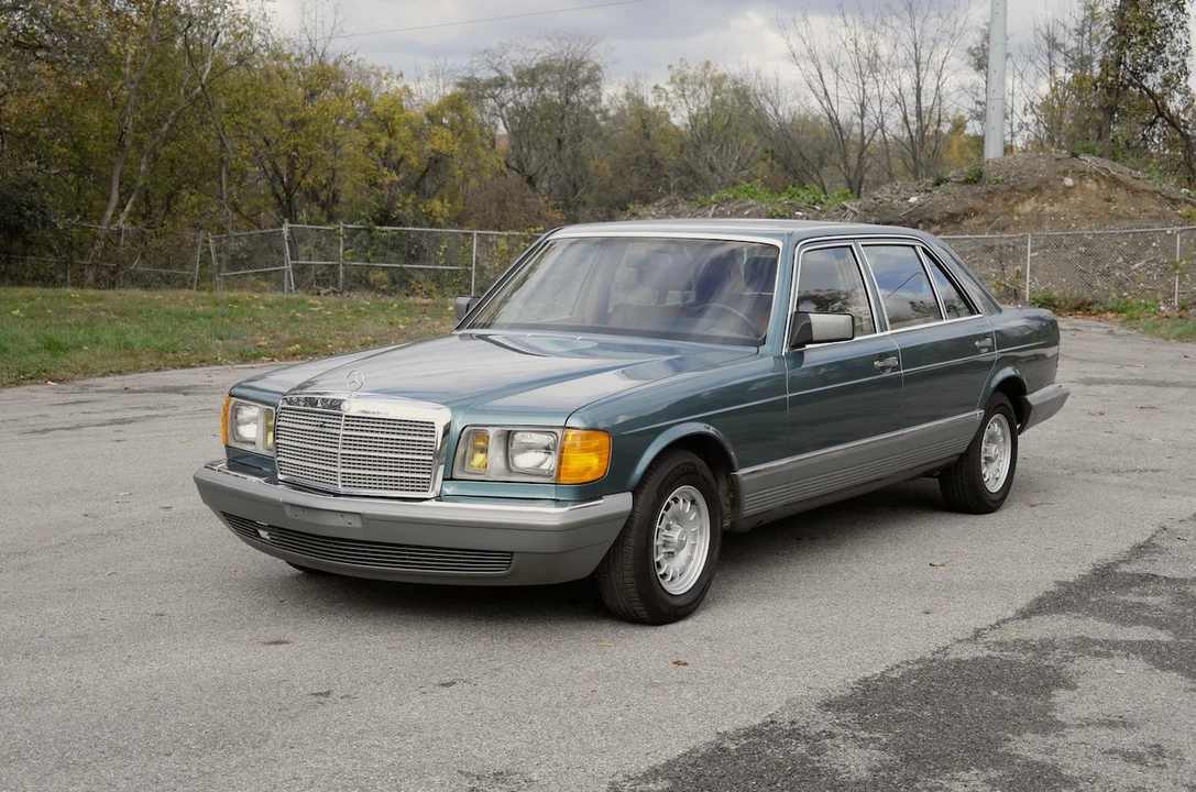 1985 Mercedes-Benz W126 S-Class Sedan - Image 5 of 31