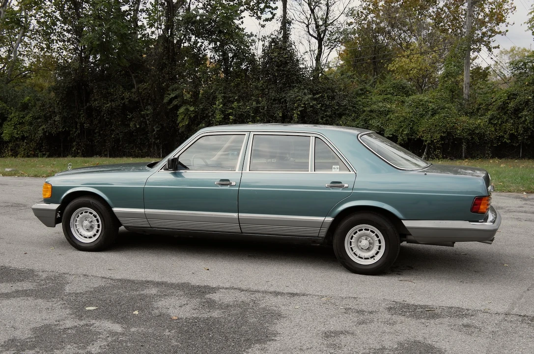1985 Mercedes-Benz W126 S-Class Sedan - Image 10 of 31
