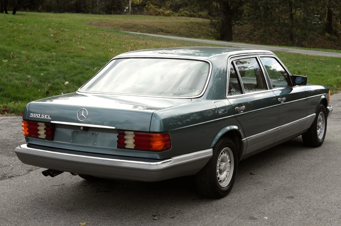 1985 Mercedes-Benz W126 S-Class Sedan - Image 18 of 31
