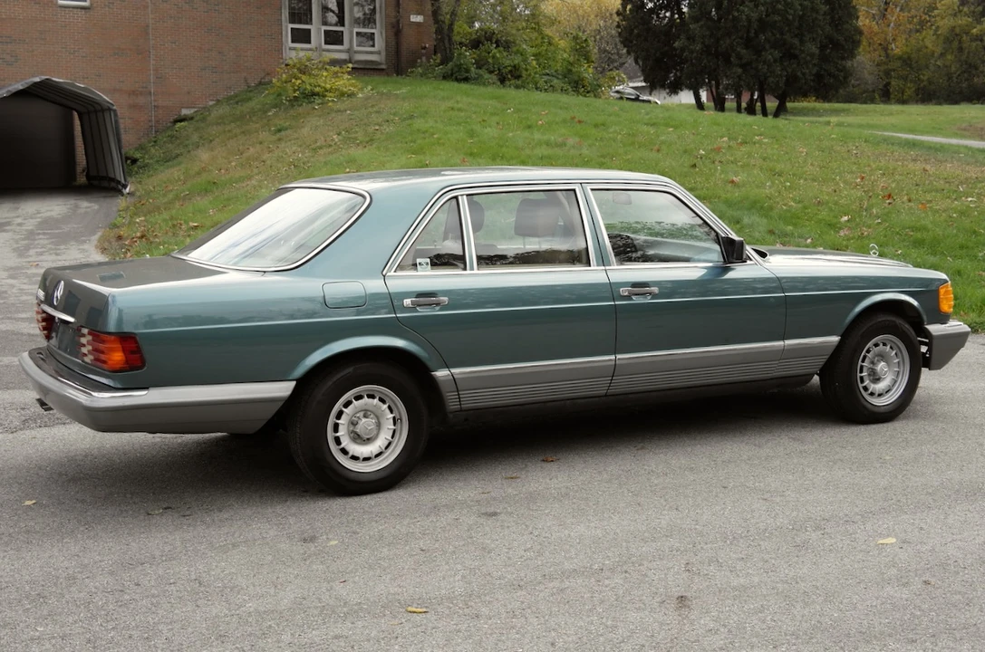 1985 Mercedes-Benz W126 S-Class Sedan - Image 20 of 31