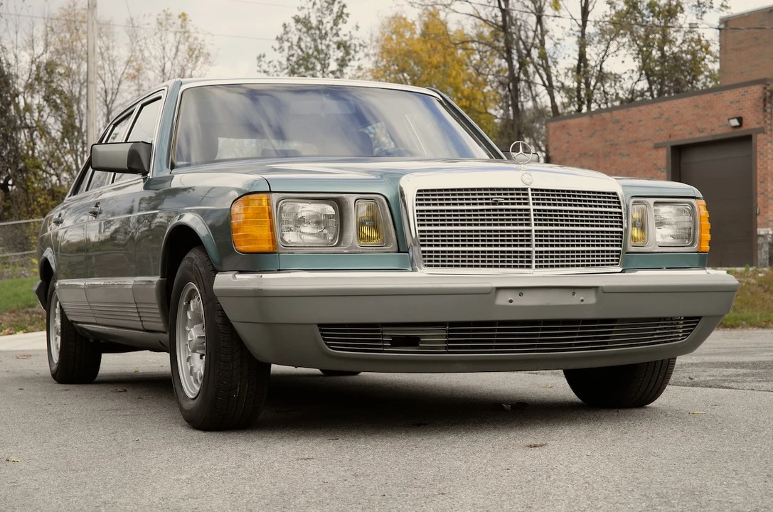 1985 Mercedes-Benz W126 S-Class Sedan - Image 25 of 31
