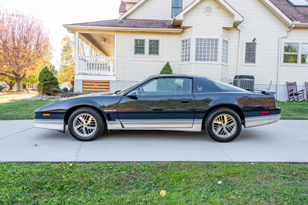 1985 Pontiac Firebird Trans Am 3rd Gen - Image 3 of 31