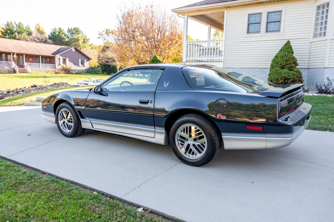 1985 Pontiac Firebird Trans Am 3rd Gen - Image 4 of 31