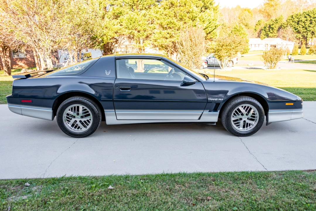 1985 Pontiac Firebird Trans Am 3rd Gen - Image 9 of 31