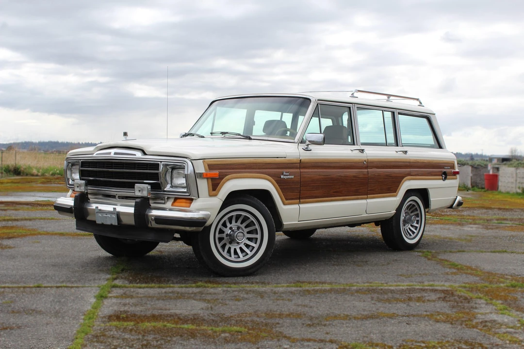 1986 Jeep SJ Grand Wagoneer - Image 15 of 31