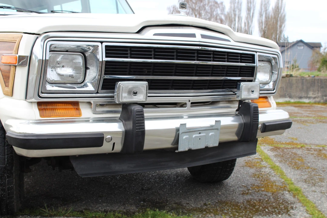 1986 Jeep SJ Grand Wagoneer - Image 29 of 31