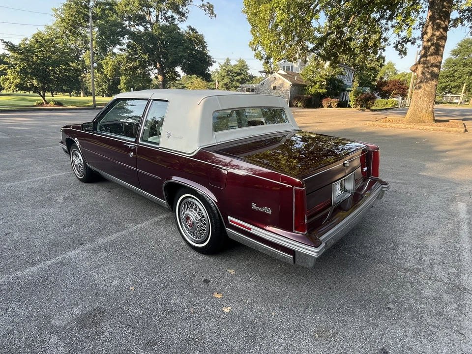 1987 Cadillac DeVille 5th Gen - Image 9 of 31