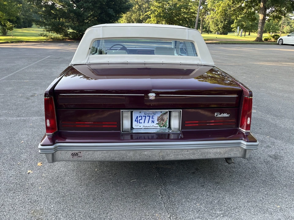 1987 Cadillac DeVille 5th Gen - Image 8 of 31