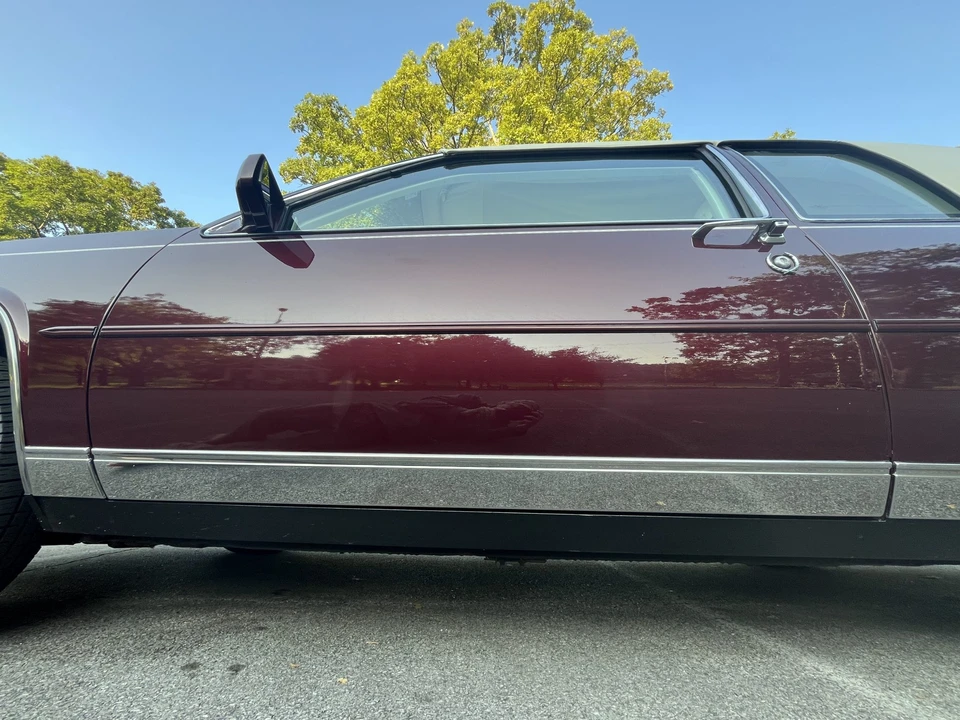 1987 Cadillac DeVille 5th Gen - Image 22 of 31