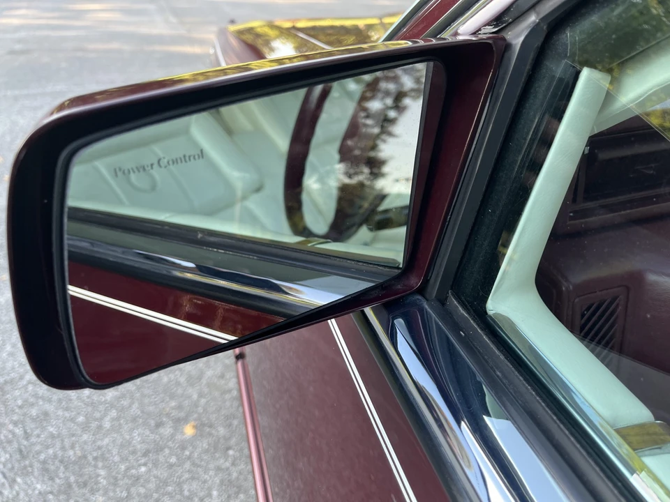 1987 Cadillac DeVille 5th Gen - Image 23 of 31