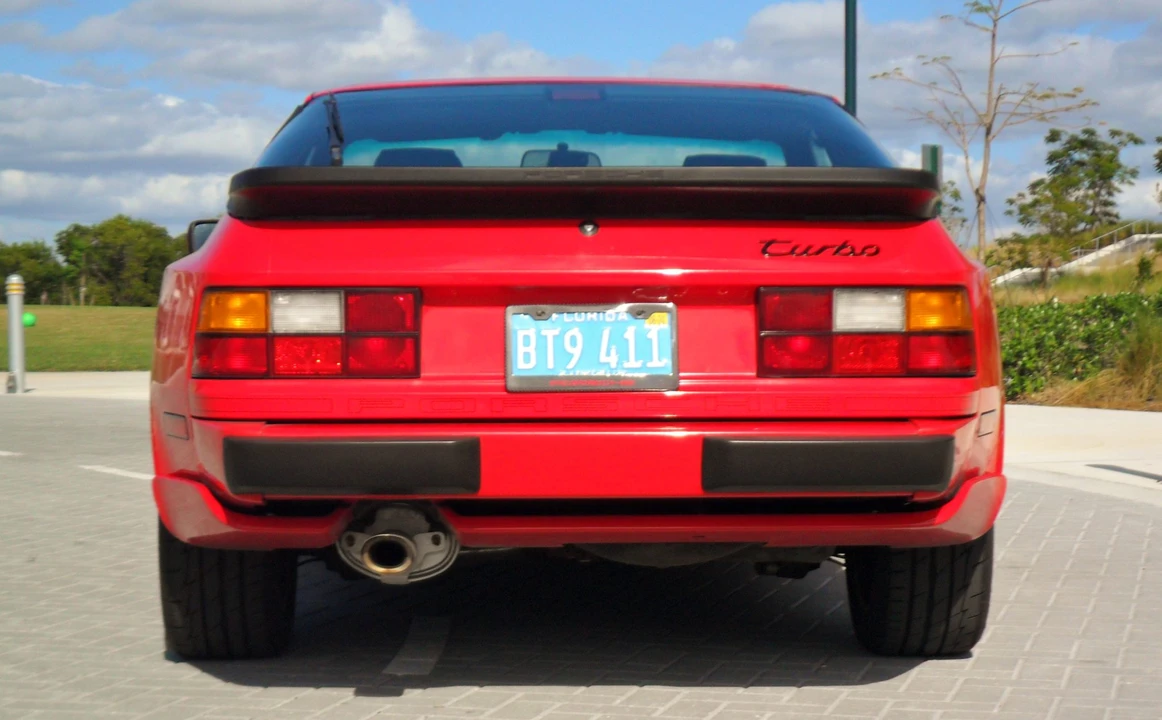 1987 Porsche 944 Turbo - Image 8 of 31
