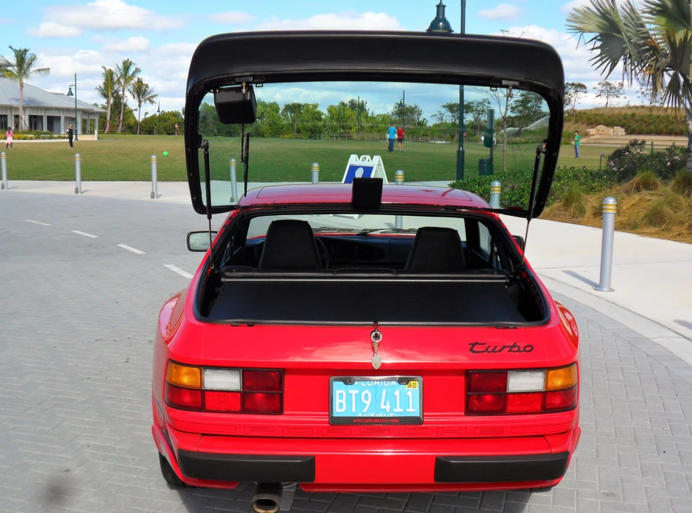 1987 Porsche 944 Turbo - Image 15 of 31