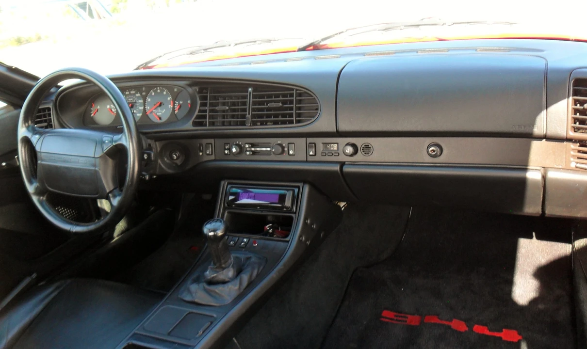 1987 Porsche 944 Turbo - Image 30 of 31