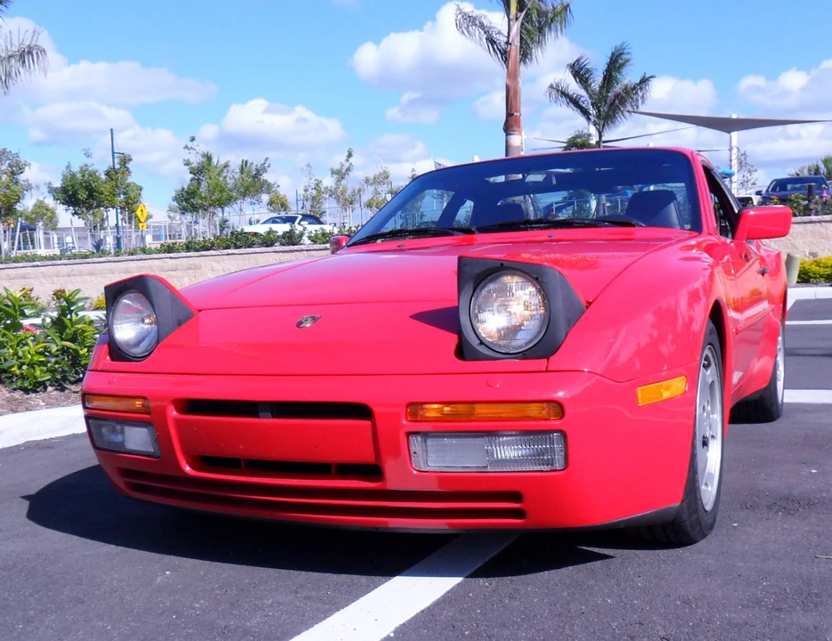 1987 Porsche 944 Turbo - Image 17 of 31