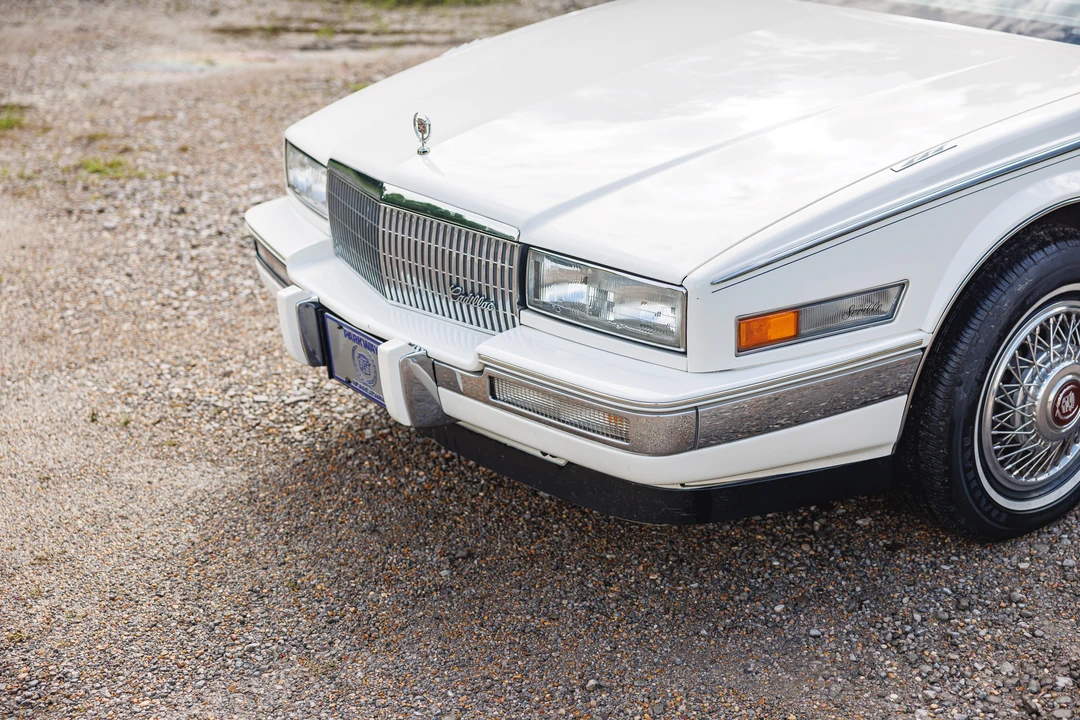1988 Cadillac Seville - Image 16 of 31