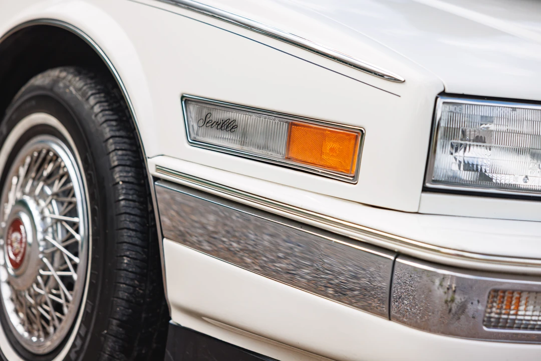 1988 Cadillac Seville - Image 21 of 31