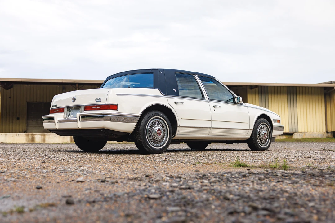 1988 Cadillac Seville - Image 10 of 31