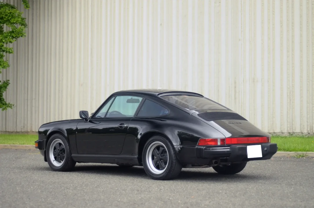 1988 Porsche 911 Carrera 3.2 - Image 4 of 6