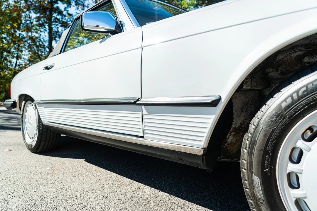 1989 Mercedes-Benz R107 SL-Class - Image 30 of 31