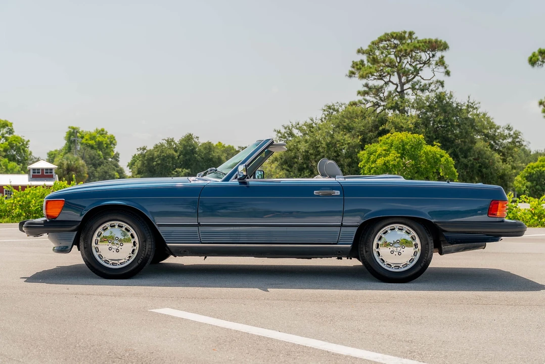 1989 Mercedes-Benz R107 SL-Class - Image 16 of 31