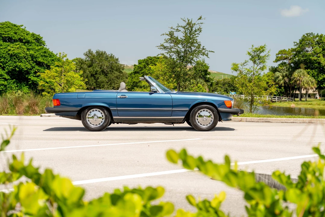 1989 Mercedes-Benz R107 SL-Class - Image 9 of 31