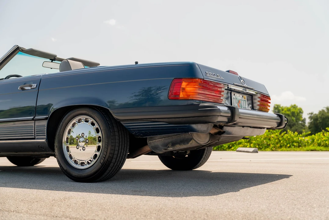 1989 Mercedes-Benz R107 SL-Class - Image 24 of 31