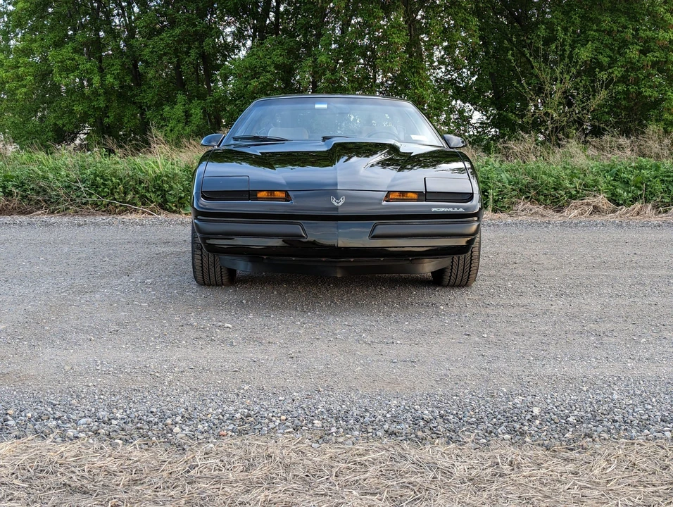 1989 Pontiac Firebird 3rd Gen - Image 21 of 31