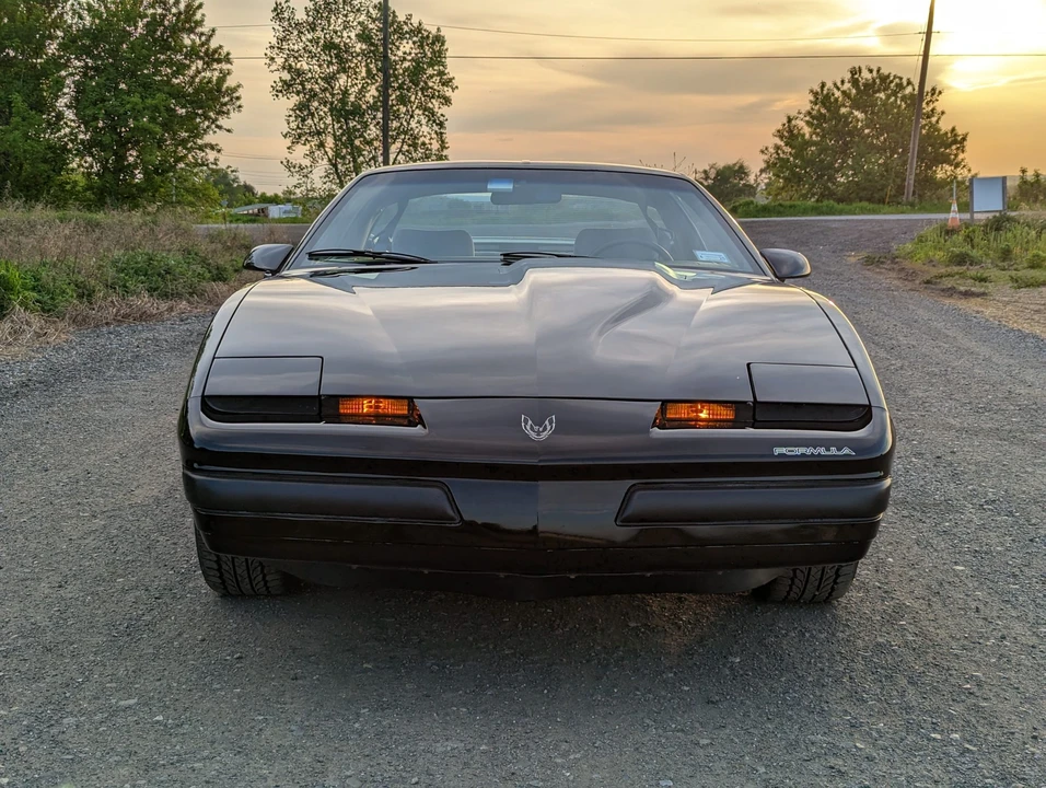 1989 Pontiac Firebird 3rd Gen - Image 20 of 31