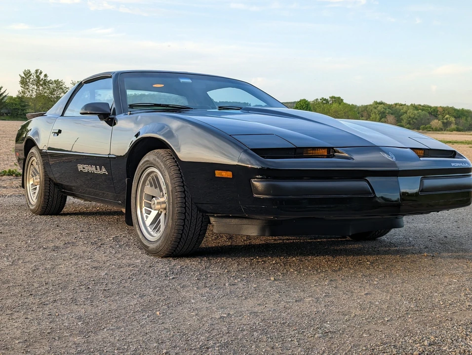 1989 Pontiac Firebird 3rd Gen - Image 18 of 31
