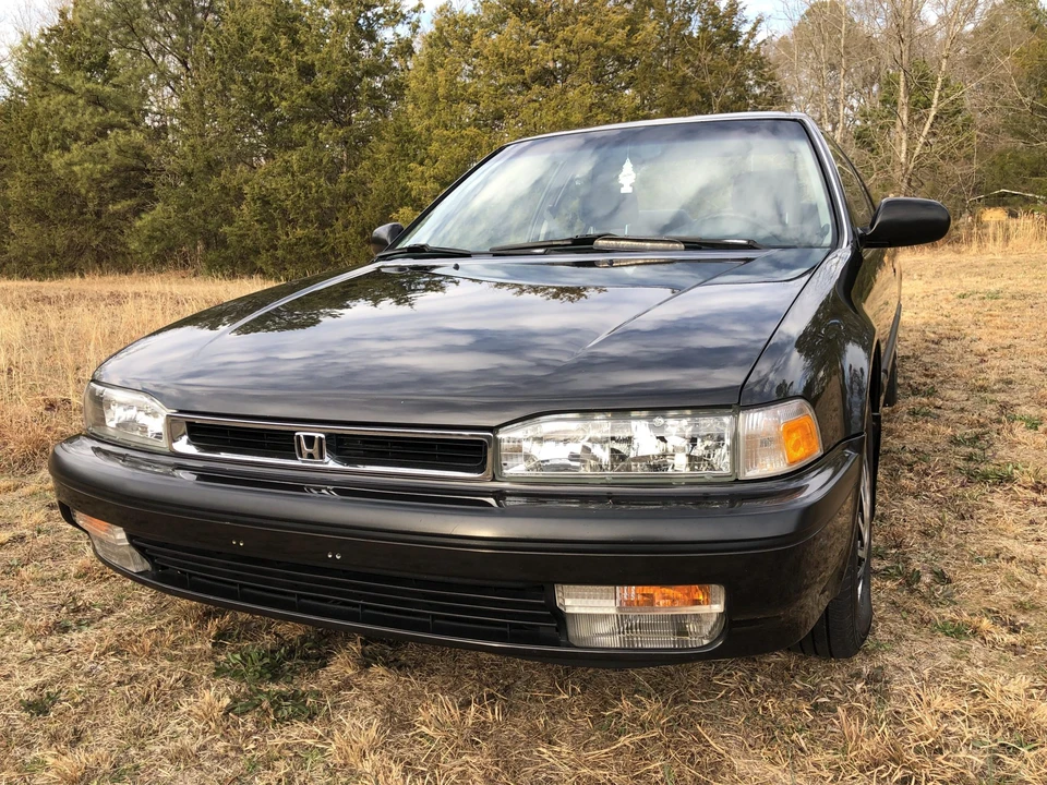1990 Honda Accord 4th Gen - Image 4 of 31