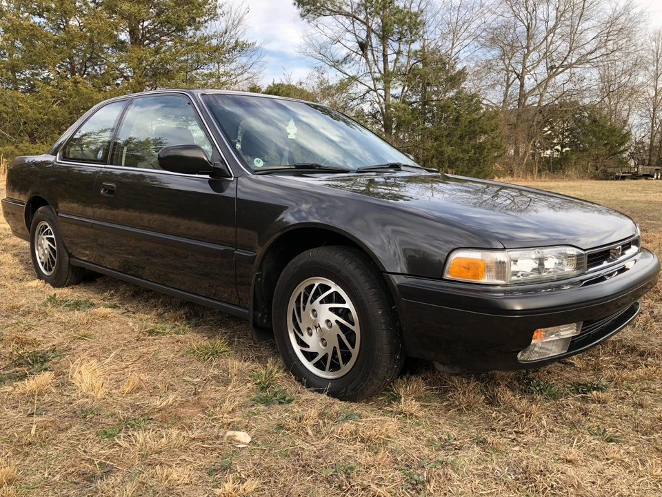 1990 Honda Accord 4th Gen - Image 13 of 31