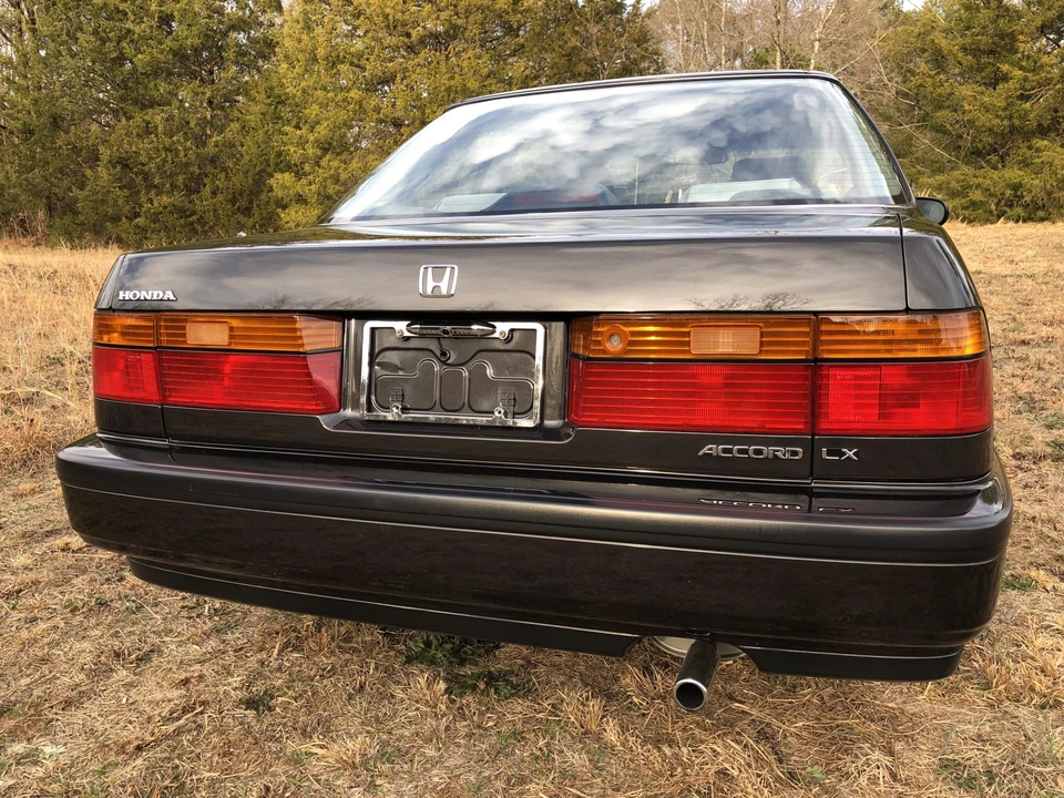 1990 Honda Accord 4th Gen - Image 20 of 31
