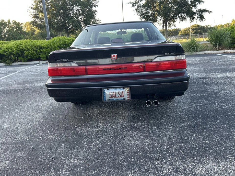 1990 Honda Prelude 3rd Gen - Image 11 of 31