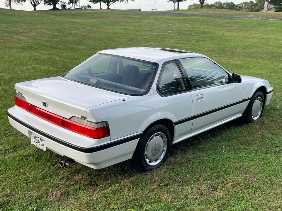 1990 Honda Prelude 3rd Gen - Image 17 of 31