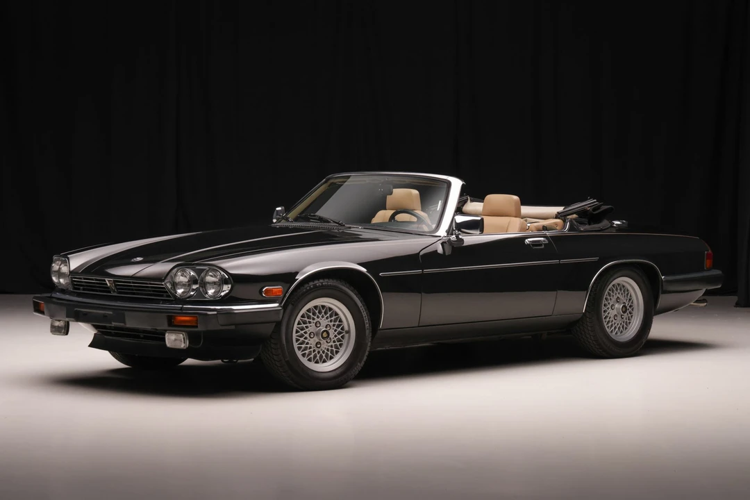 1990 Jaguar XJS Convertible - Image 2 of 31