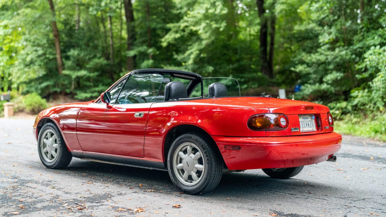 1990 Mazda NA MX-5 Miata - Image 4 of 31