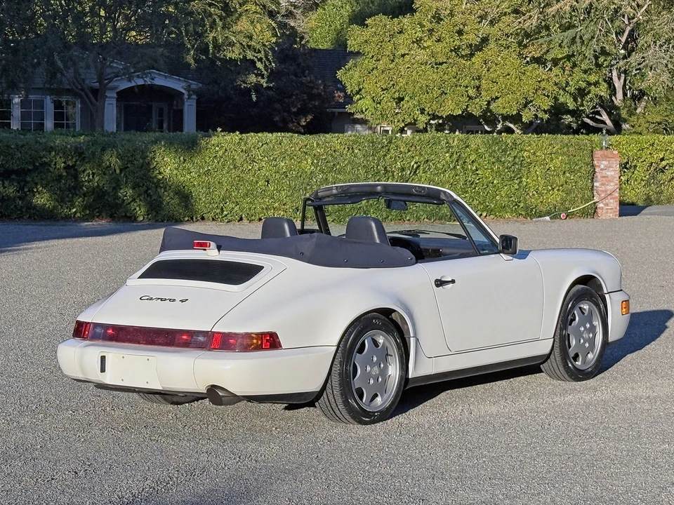 1990 Porsche 964 Carrera 4 - Image 17 of 31