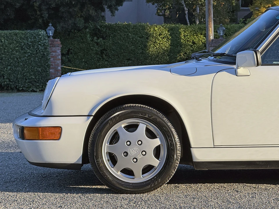 1990 Porsche 964 Carrera 4 - Image 29 of 31