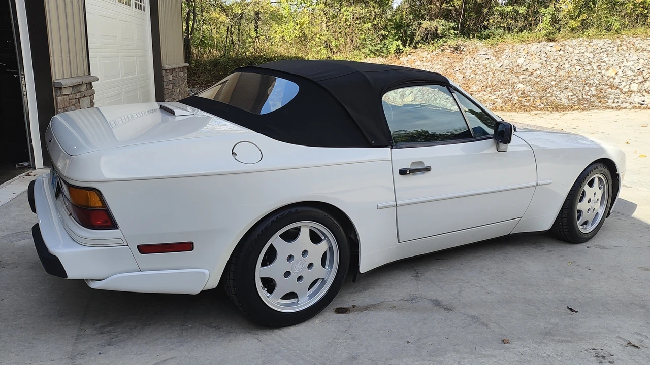 1990 Porsche 944 S2 - Image 11 of 31