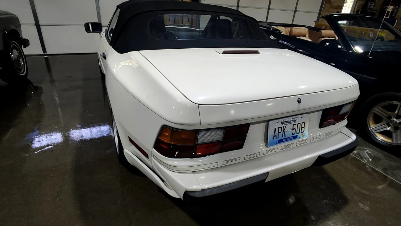1990 Porsche 944 S2 - Image 15 of 31