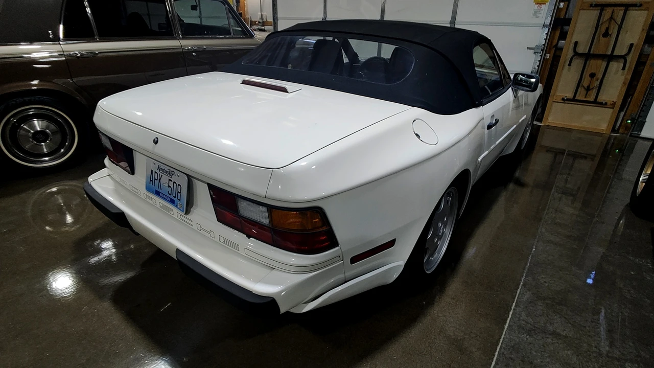 1990 Porsche 944 S2 - Image 17 of 31