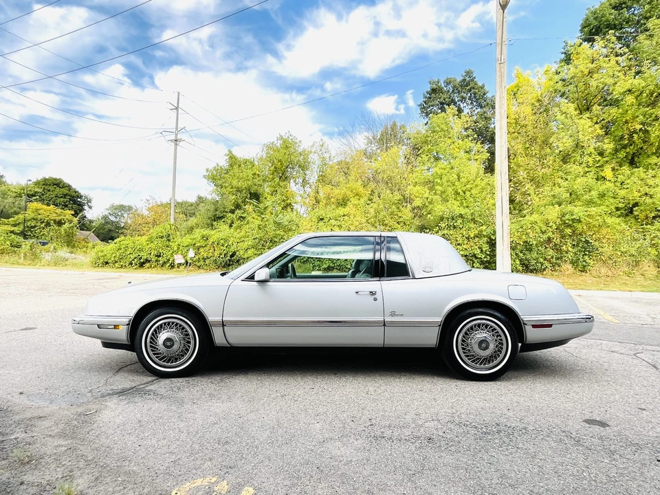 1992 Buick Riviera 4th-7th Gen - Image 7 of 31