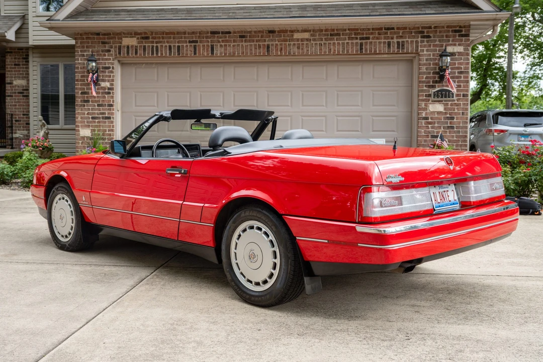 1992 Cadillac Allante - Image 19 of 31