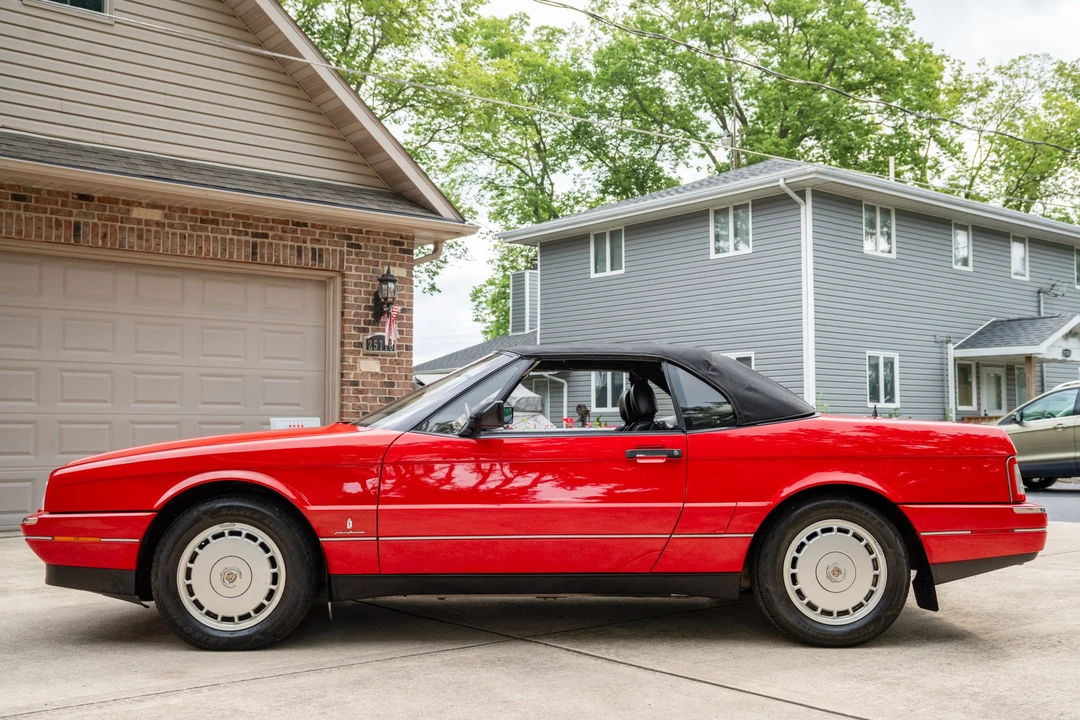 1992 Cadillac Allante - Image 21 of 31
