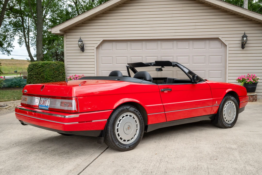 1992 Cadillac Allante - Image 12 of 31